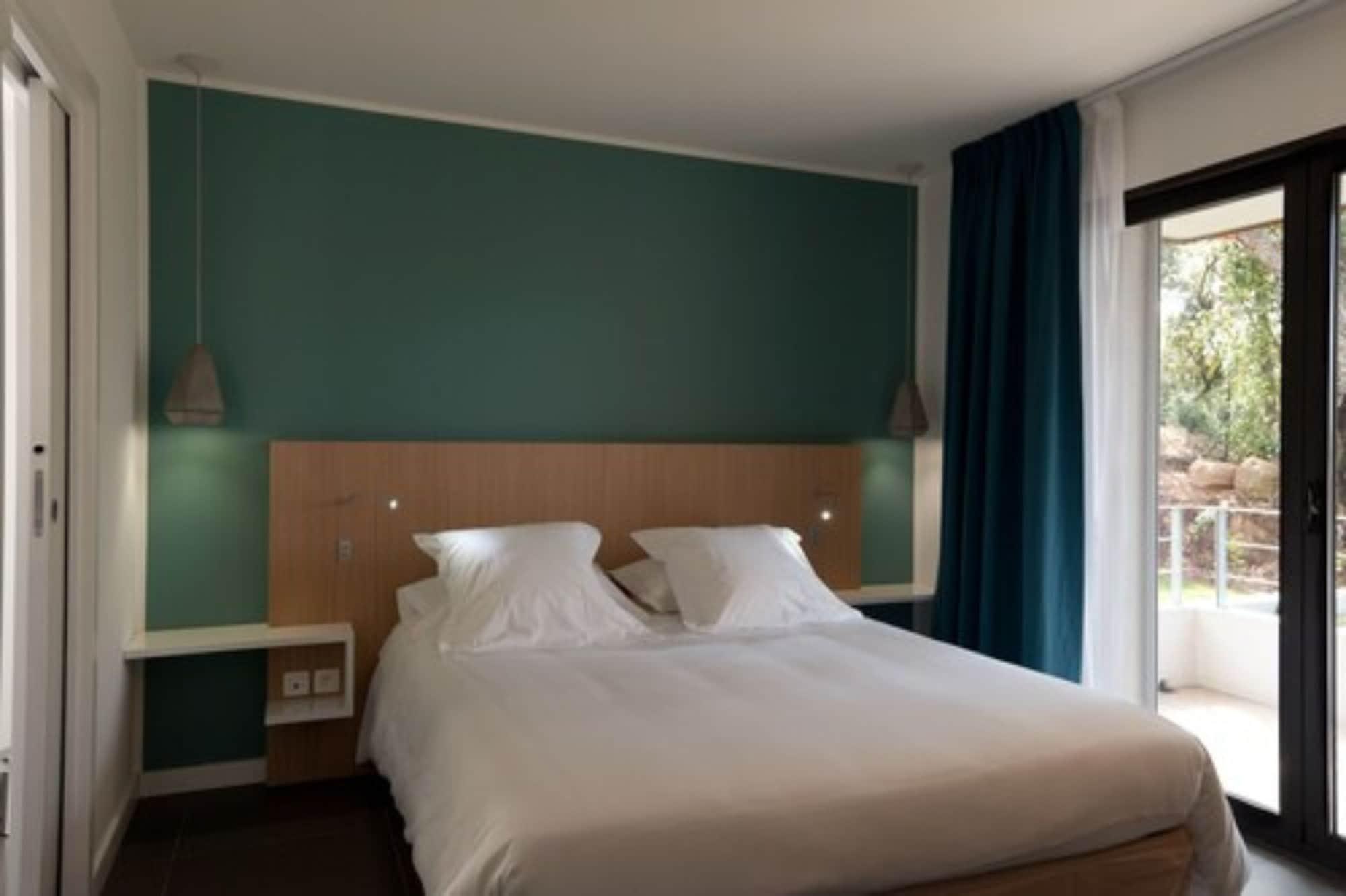 Residence Hoteliere Alcyon Porto-Vecchio  Bagian luar foto